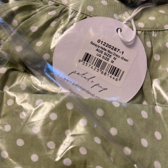 #20❤️ Brand new with tags Petal & Pup Makayla dress in green - Picture 6 of 6
